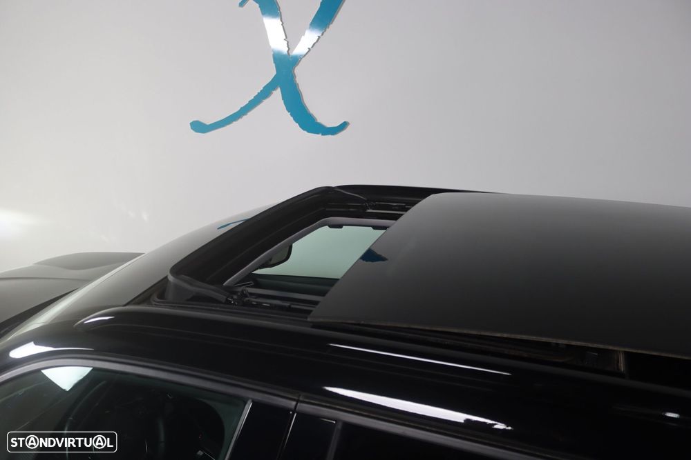 Peugeot e-2008 Allure - 7