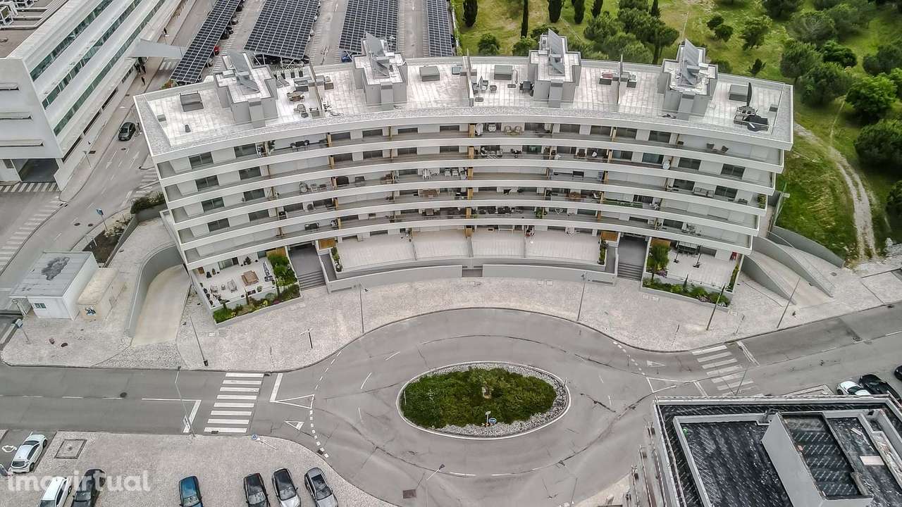 Apartamento T3 com magnífico Terraço e Vista Baía – Seixal - Grande imagem: 3/42