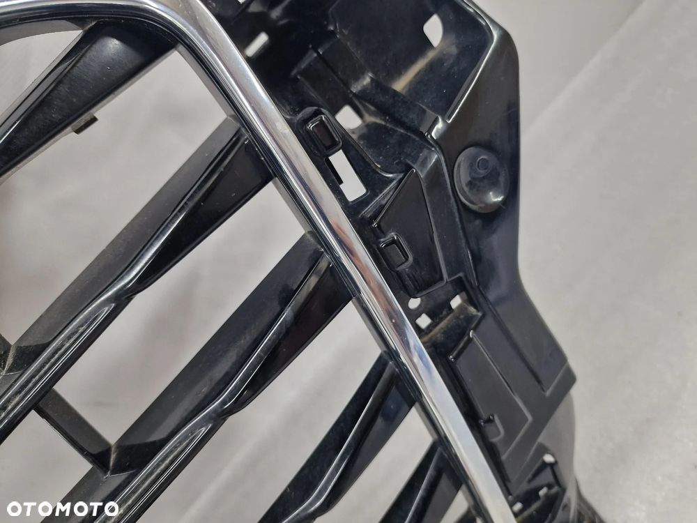 AUDI A3 8V / 8V3 12- CHROM / RAMKA ATRAPY / GRILLA PRZEDNIEGO PRZÓD , NR AUKCJI GL590 - 7