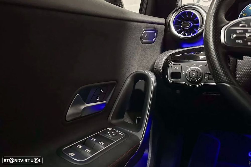 Mercedes-Benz A 250 Limousine e 8G-DCT AMG Line - 50