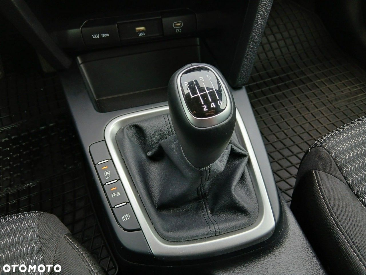 Kia Ceed - 19