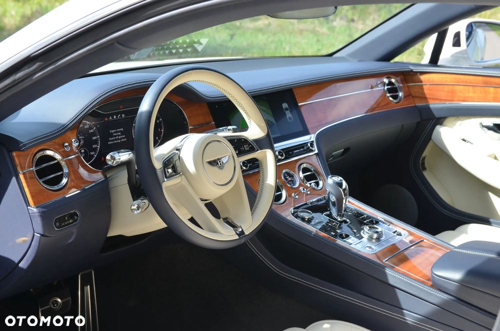 Bentley Continental GT - 23