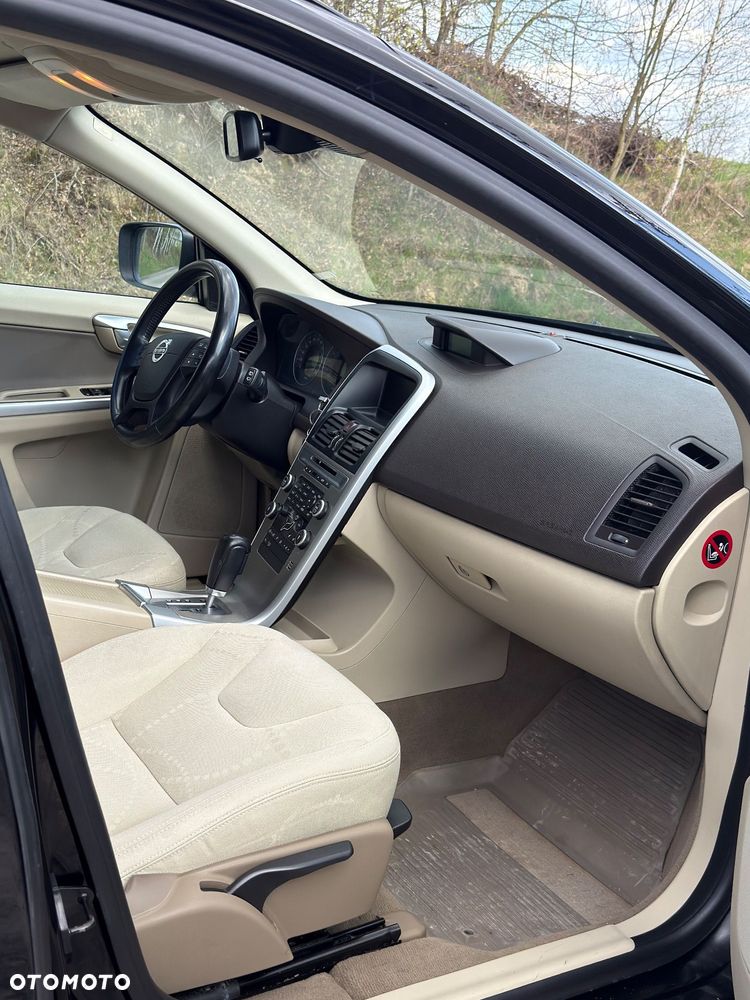 Volvo XC 60 2.4D AWD - 13