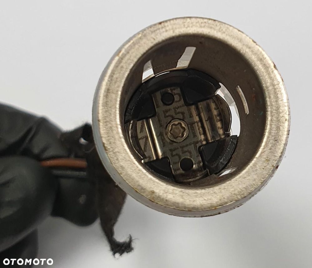 GNIAZDO ZAPALNICZKI 12V SMART FORTWO II 451 - 2