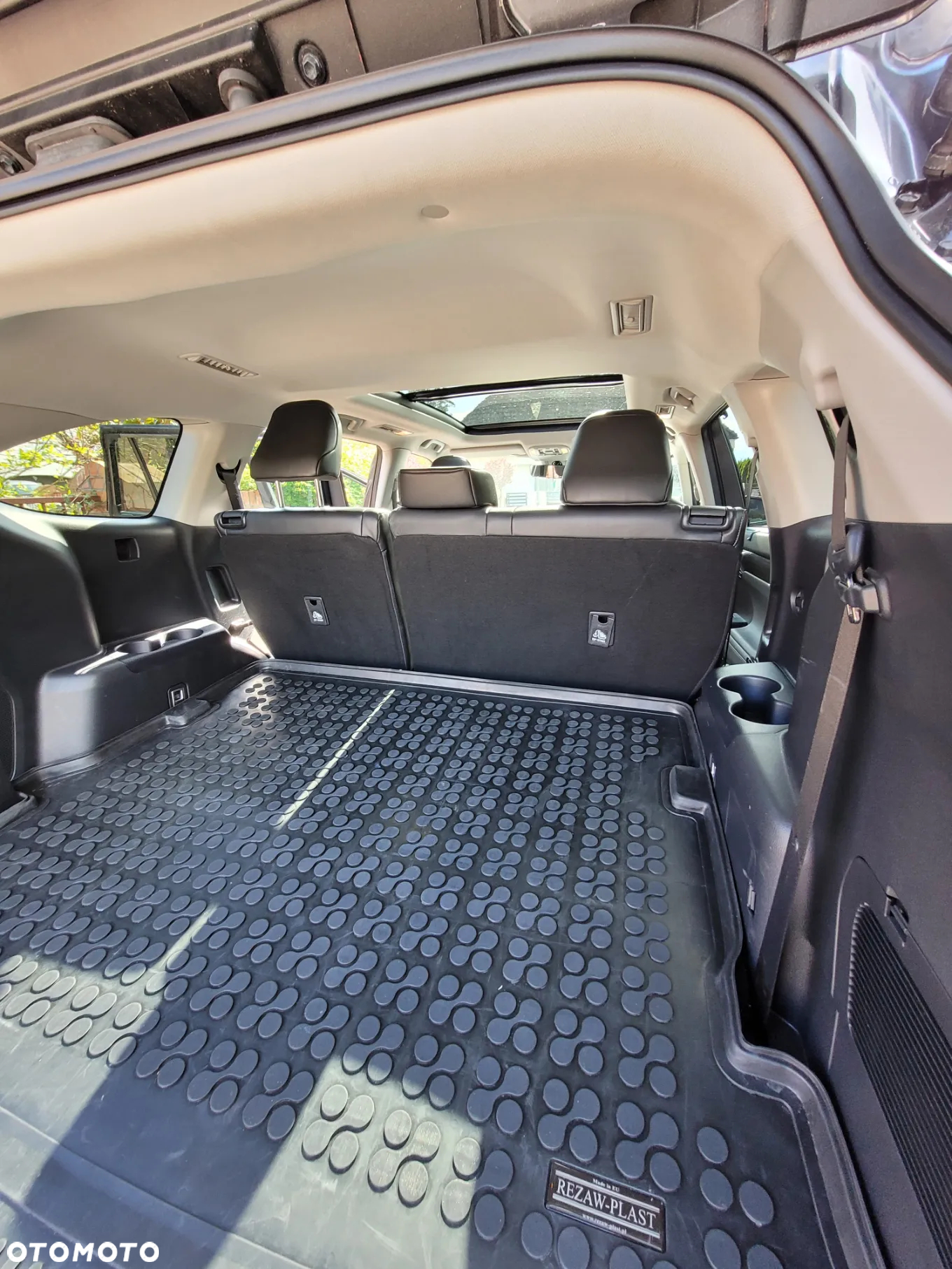 Toyota Highlander 2.5 Hybrid Executive - 11