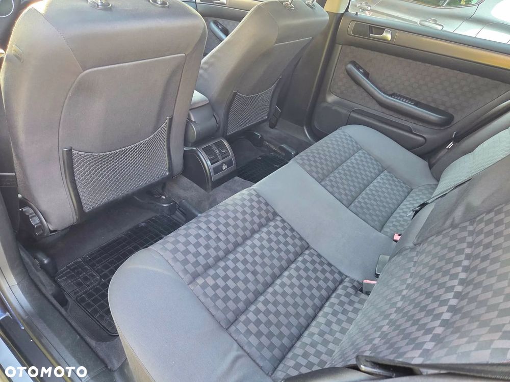 Audi A6 Avant 2.5 TDI - 18