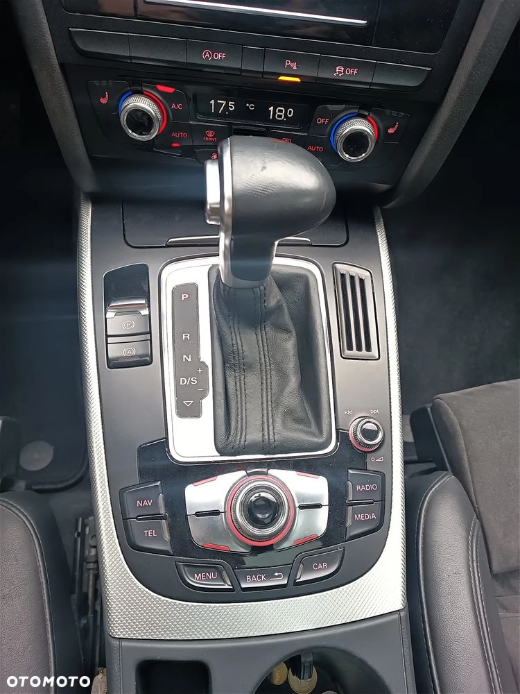 Audi A4 Allroad 3.0 TDI DPF S tronic - 9