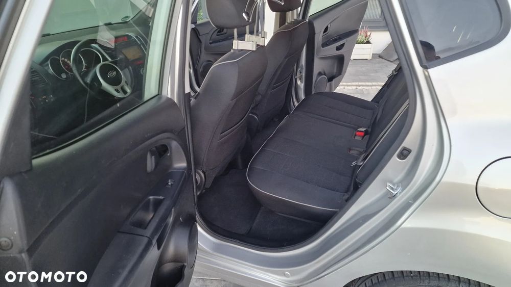 Kia Venga - 19