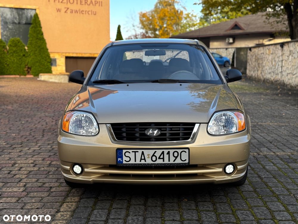 Hyundai Accent 2003 photo 3
