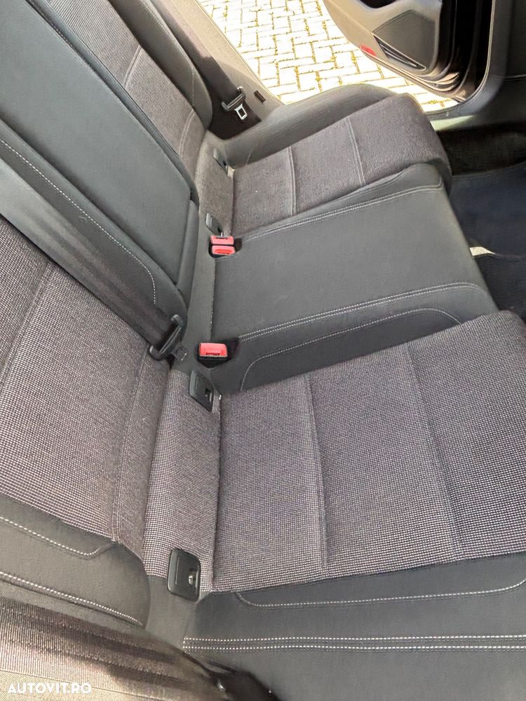 Volkswagen Passat - 5