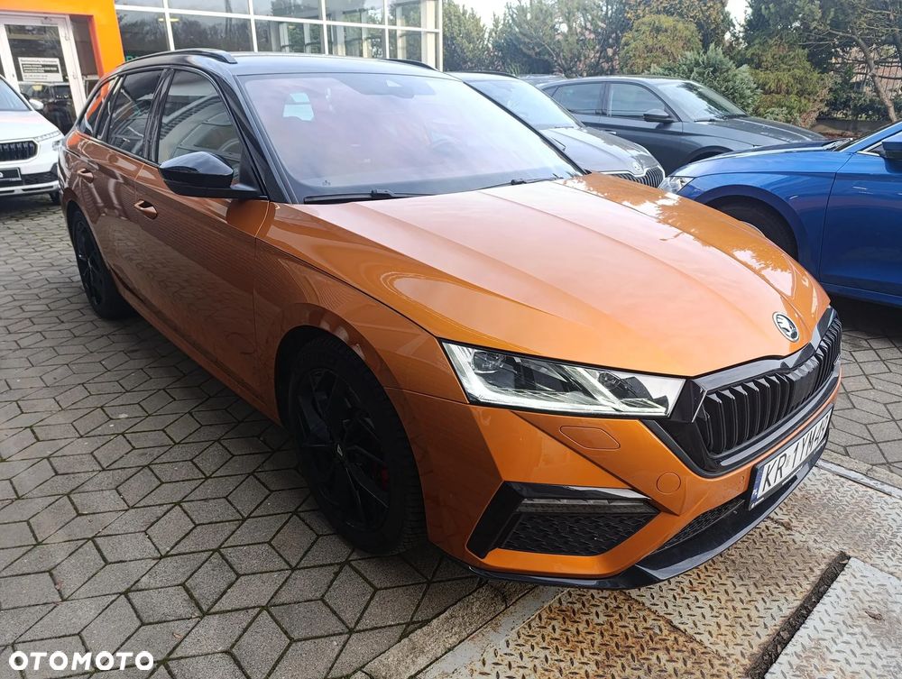 Skoda Octavia 2.0 TSI DSG RS - 2