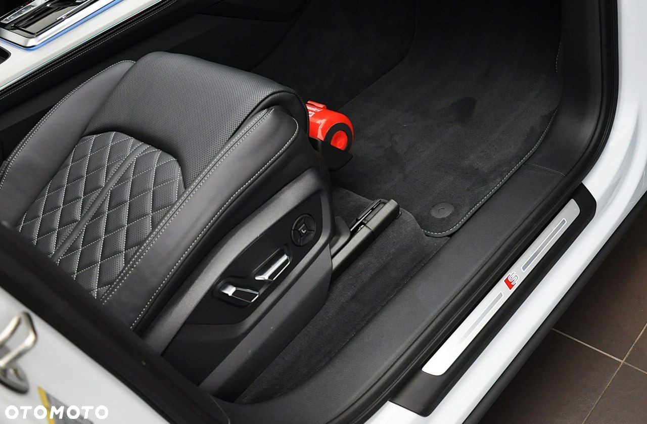Audi Q7 - 32
