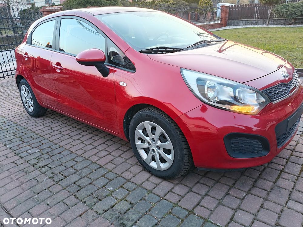 Kia Rio - 2