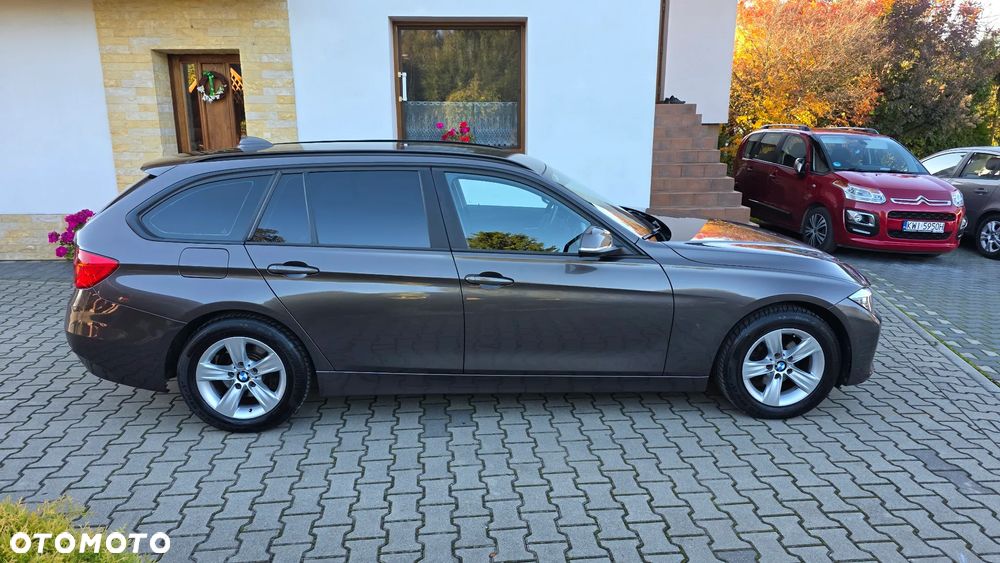 BMW Seria 3 320i Modern Line - 11
