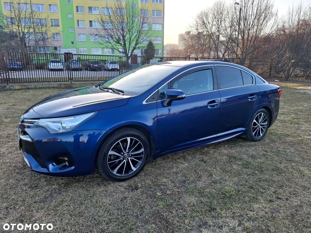 Toyota Avensis 1.8 Premium - 1