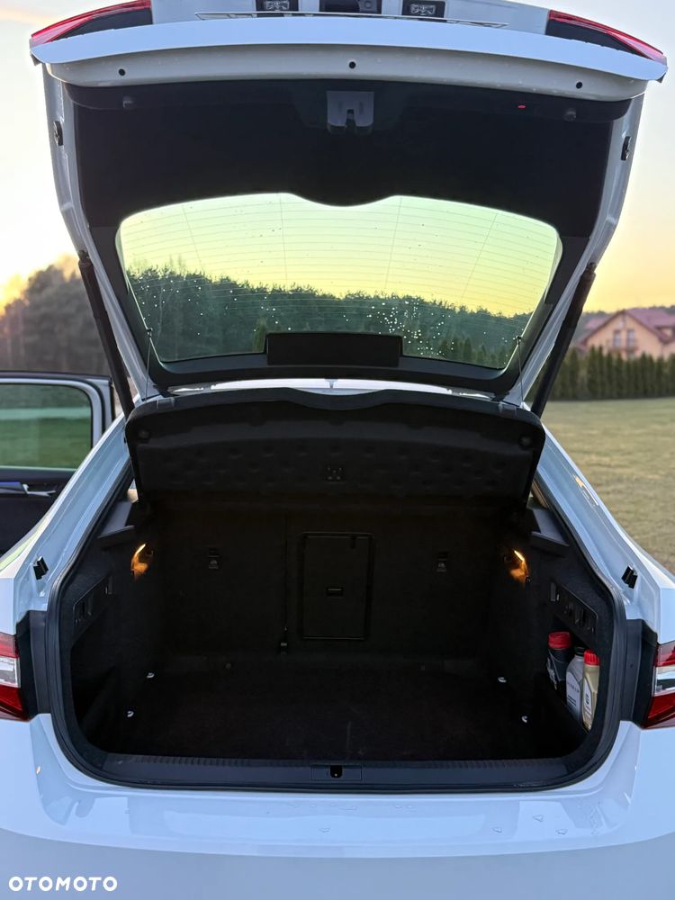 Skoda Superb 2.0 TSI Sportline DSG - 11
