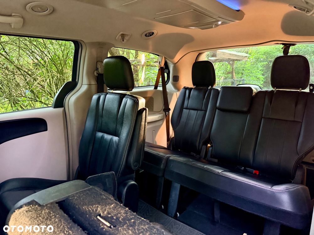 Chrysler Town & Country 3.6 Touring - 12
