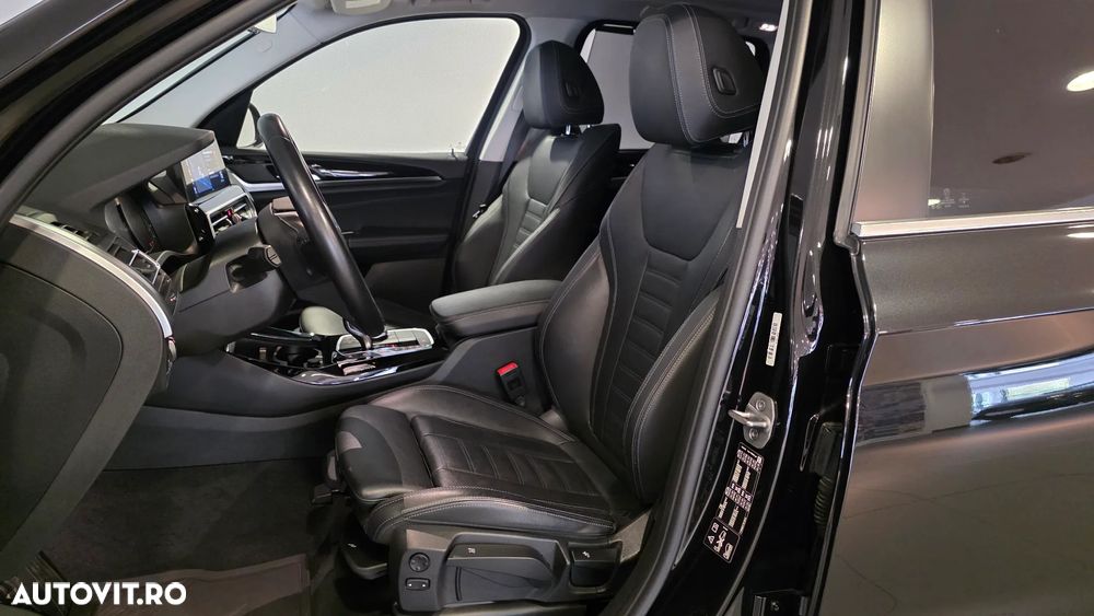 BMW X3 xDrive20i AT - 8