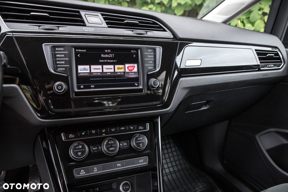 Volkswagen Touran 2.0 TDI BMT Highline - 13