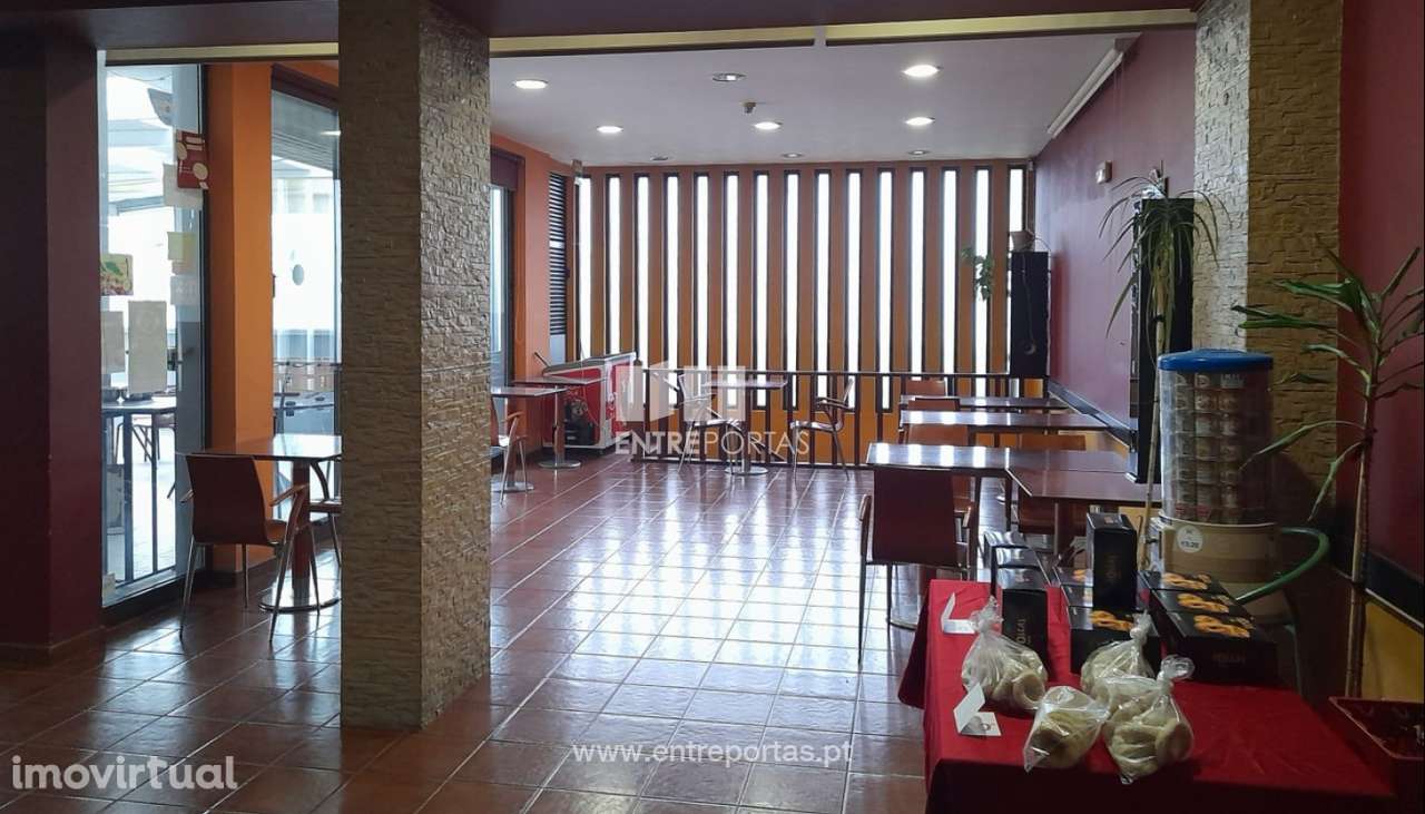 Venda de Café, Santa Marta de Portuzelo, Viana do Castelo - Grande imagem: 2/11