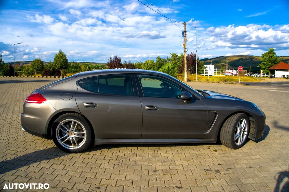 Porsche Panamera - 11