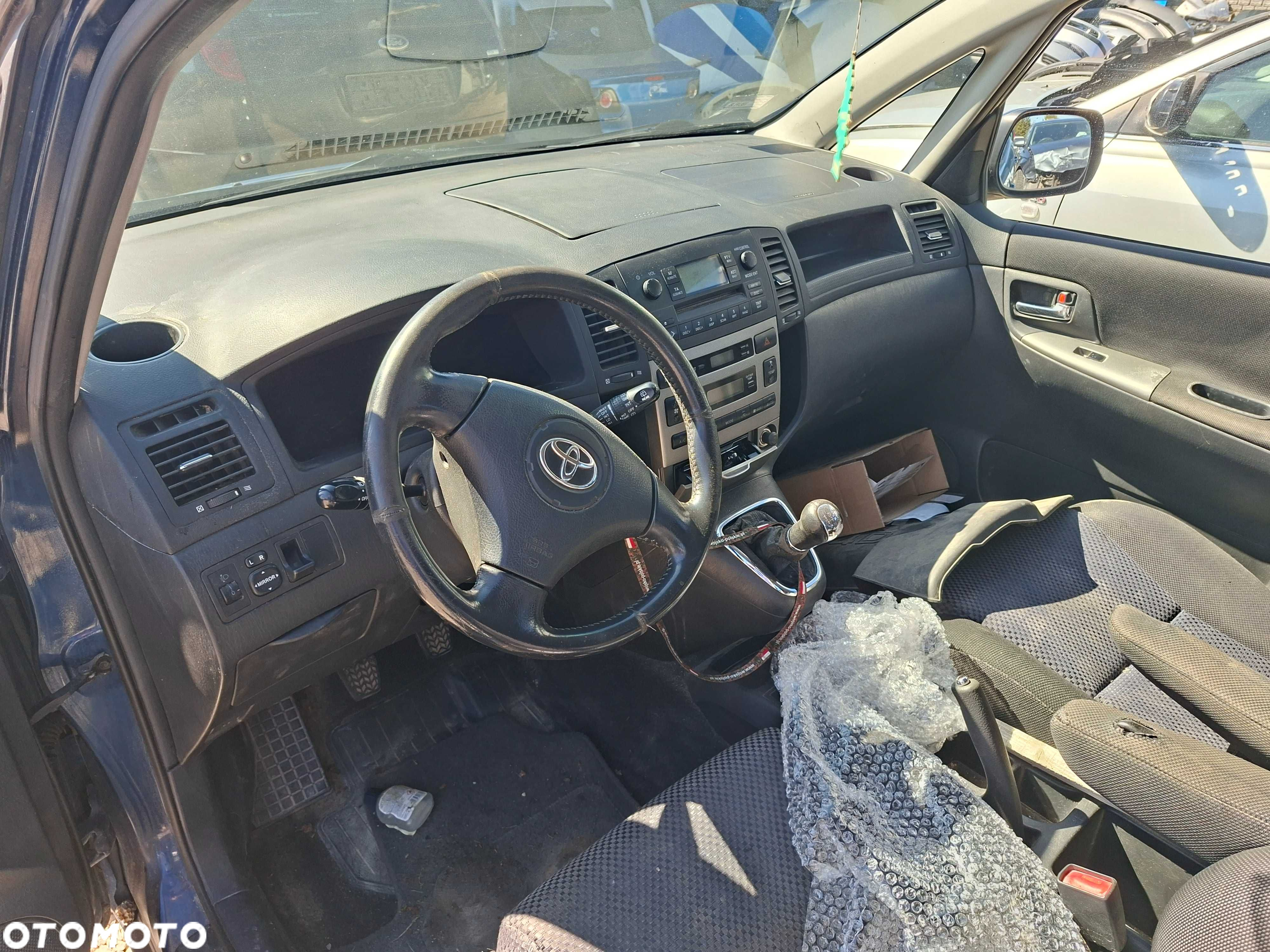 Toyota Corolla Verso na części - 3