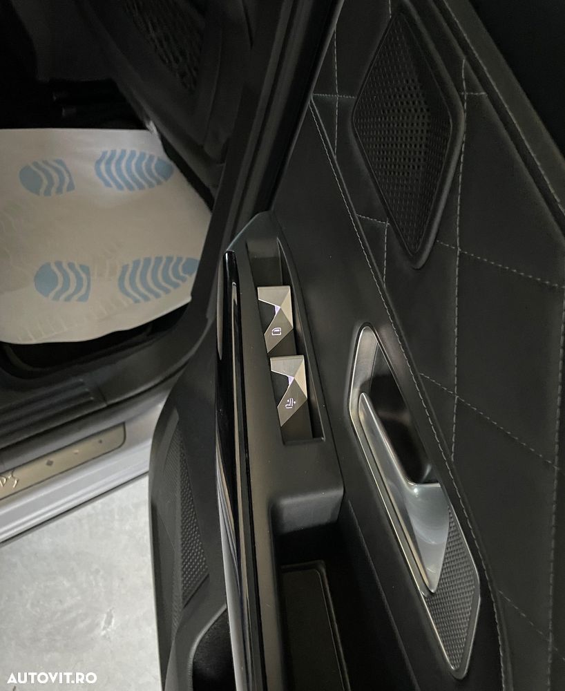 DS Automobiles DS 7 Crossback - 32