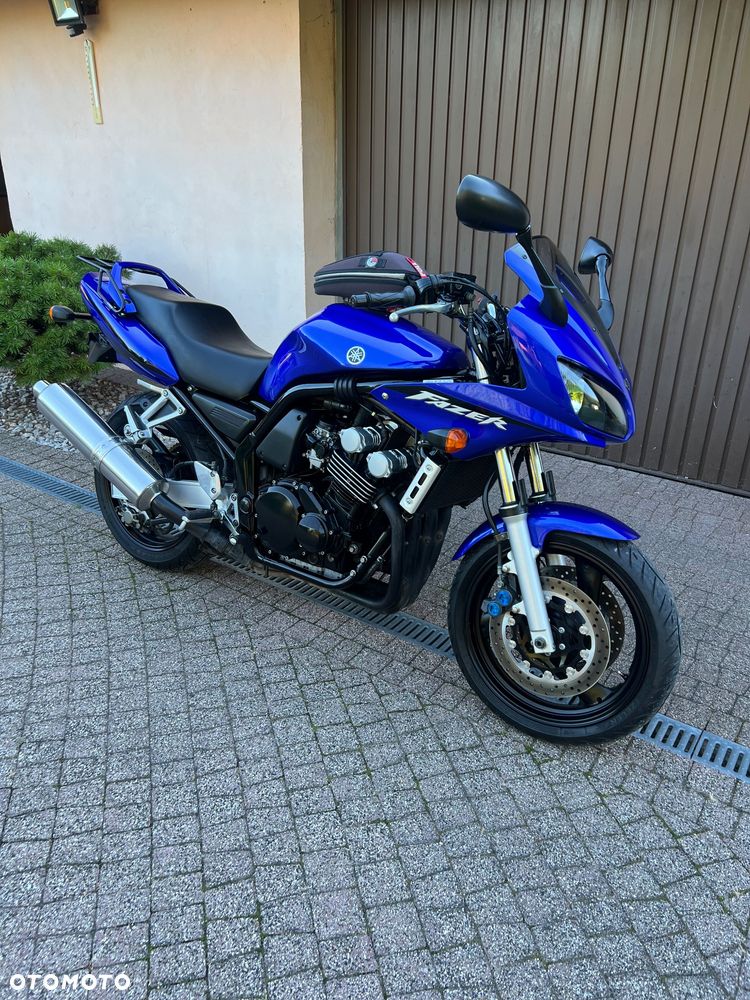 Yamaha FZS - 9