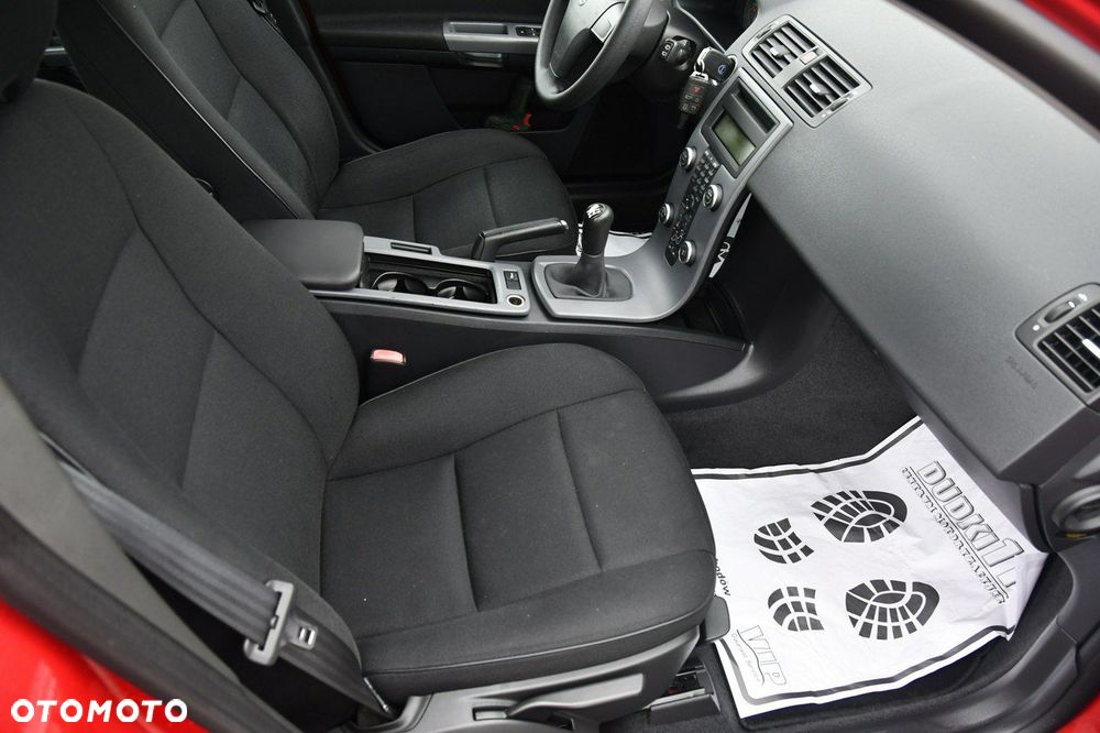 Volvo V50 - 16