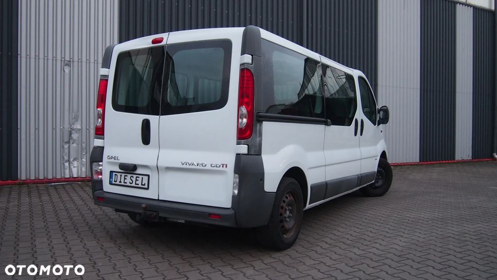 Opel Vivaro L2H1 2.9t - 2