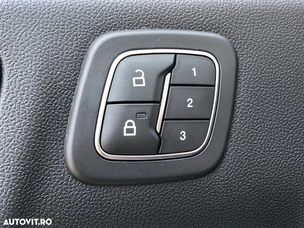 Ford Kuga 2.5 Duratec PHEV Vignale - 30