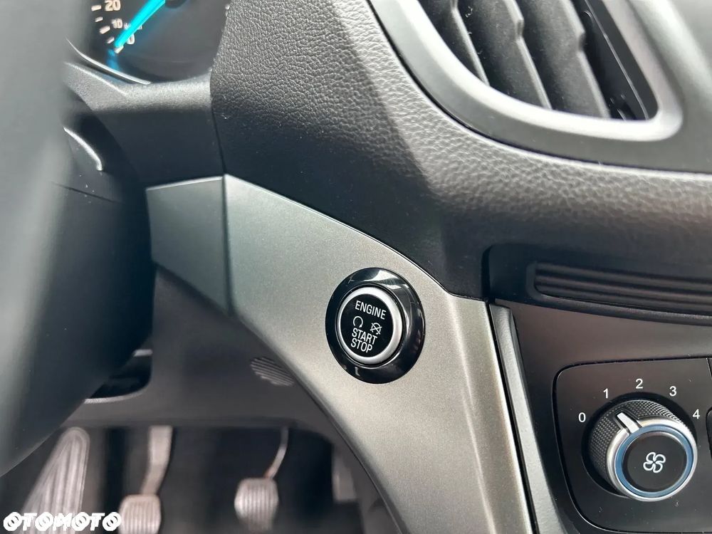 Ford Kuga 1.5 EcoBoost 2x4 Black & Silver - 14