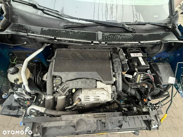 Peugeot 3008 PureTech 130 Stop & Start GPF EAT8 Allure - 22