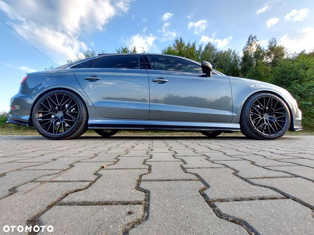 Audi S3 S tronic - 11