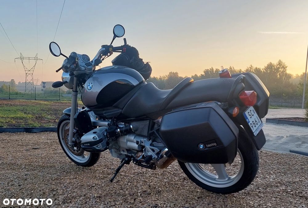 BMW R - 1