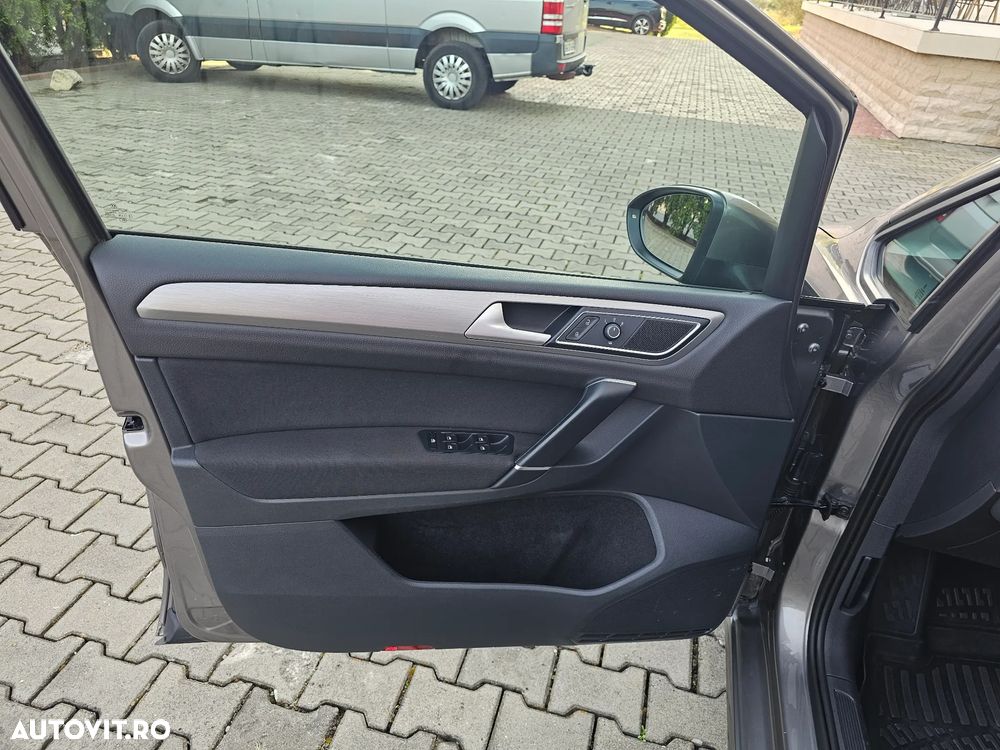 Volkswagen Golf Sportsvan 1.6 TDI BlueMotion Technology DSG Comfortline - 19