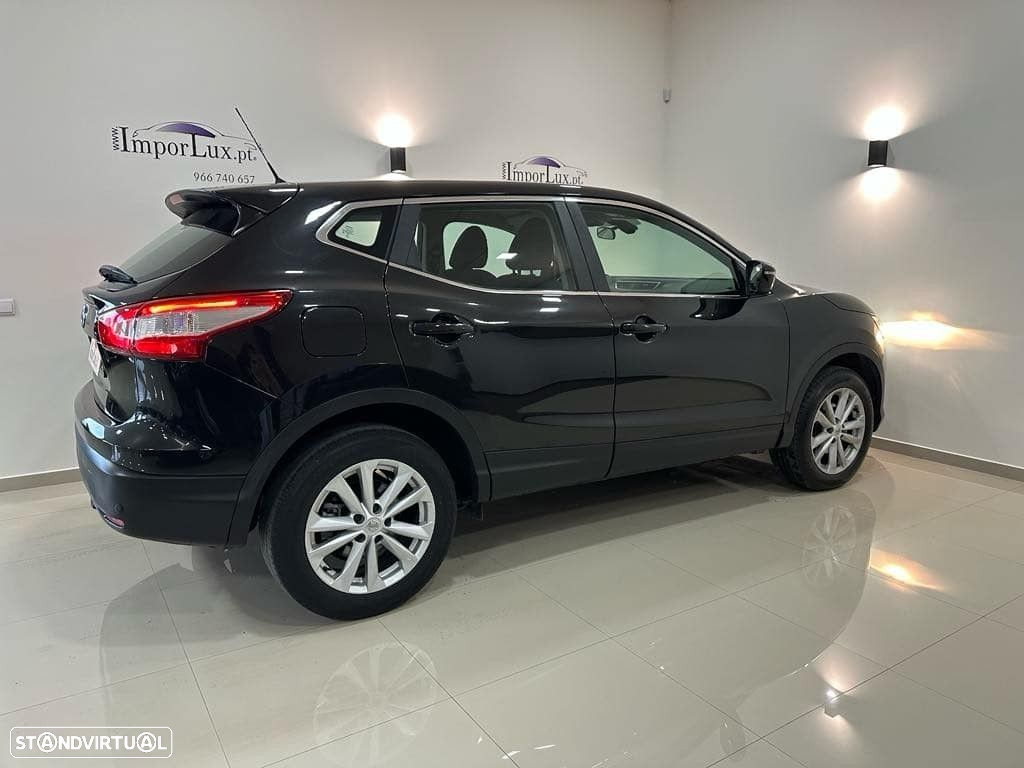 Nissan Qashqai 1.5 dCi N-Connecta - 2