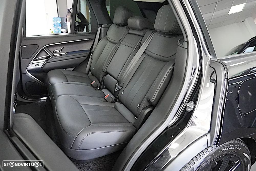 Land Rover Range Rover P440e Hybrid SE - 10