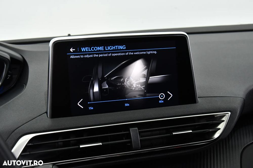 Peugeot 3008 1.5 BlueHDI 130 EAT8 Allure Pack - 33
