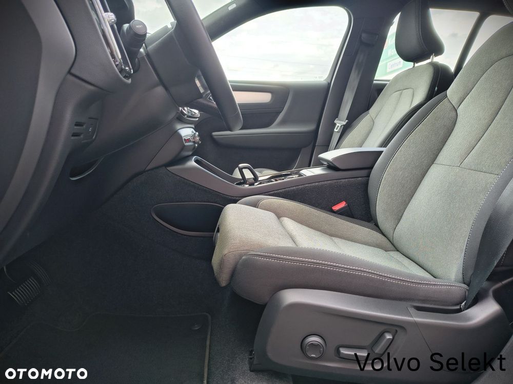 Volvo XC 40 - 23