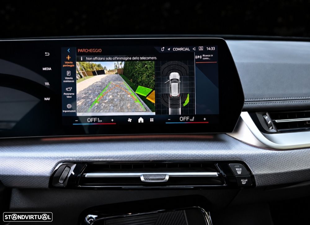 BMW iX1 xDrive30 M Sport Pack - 17