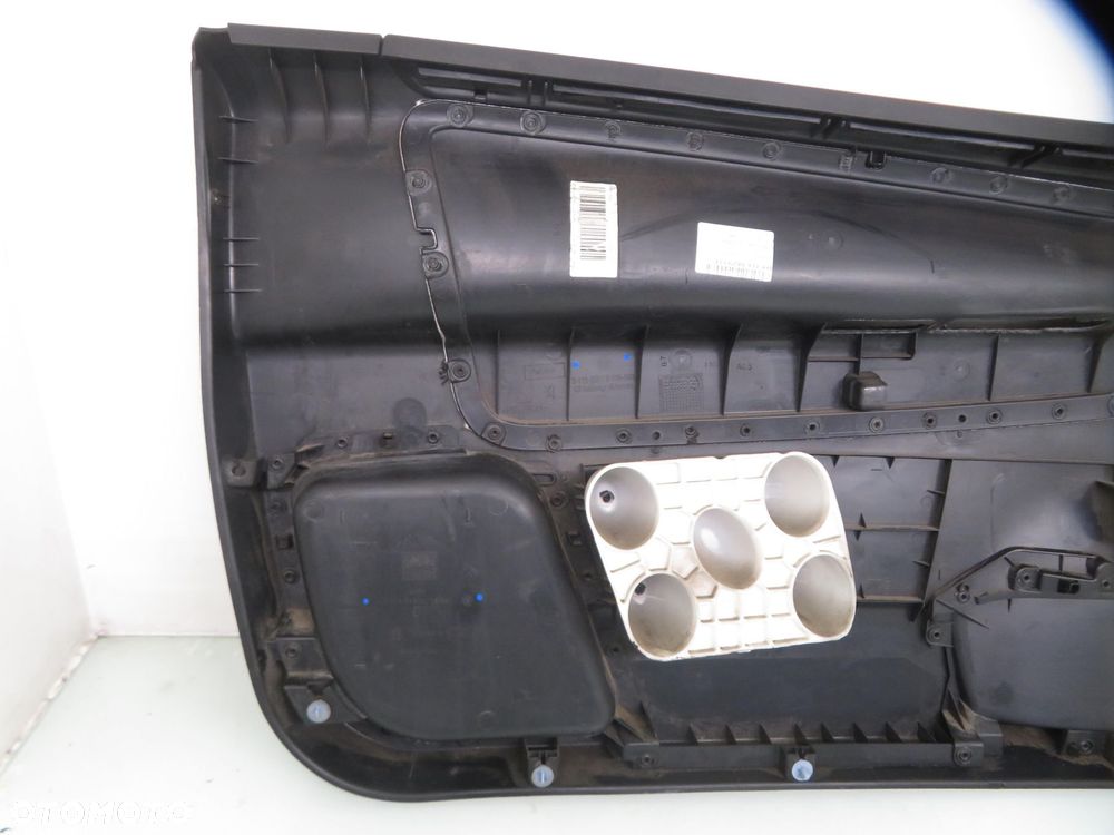 BOCZEK PRAWY PRZEDNI PEUGEOT 207 3D - 3