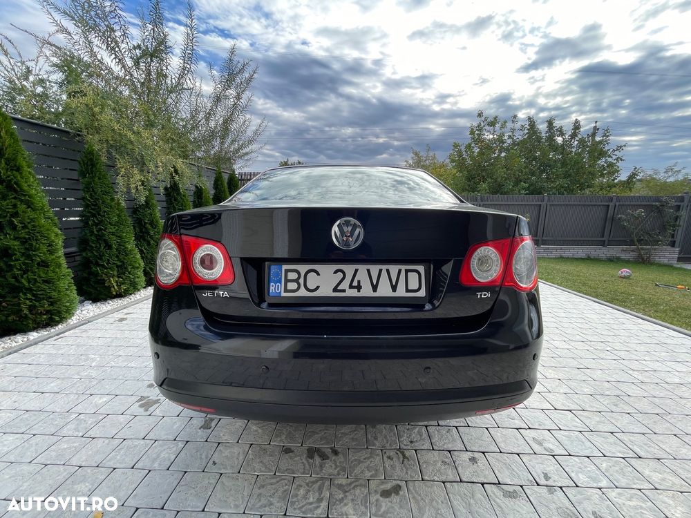 Volkswagen Jetta 1.9 TDI Comfortline - 8