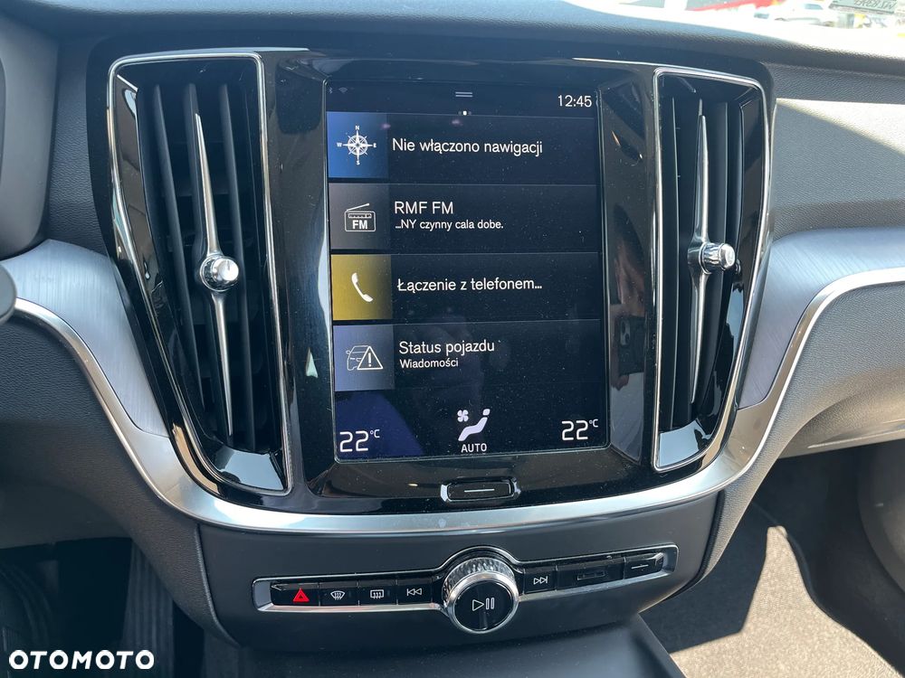 Volvo V60 B3 B Momentum Core - 19