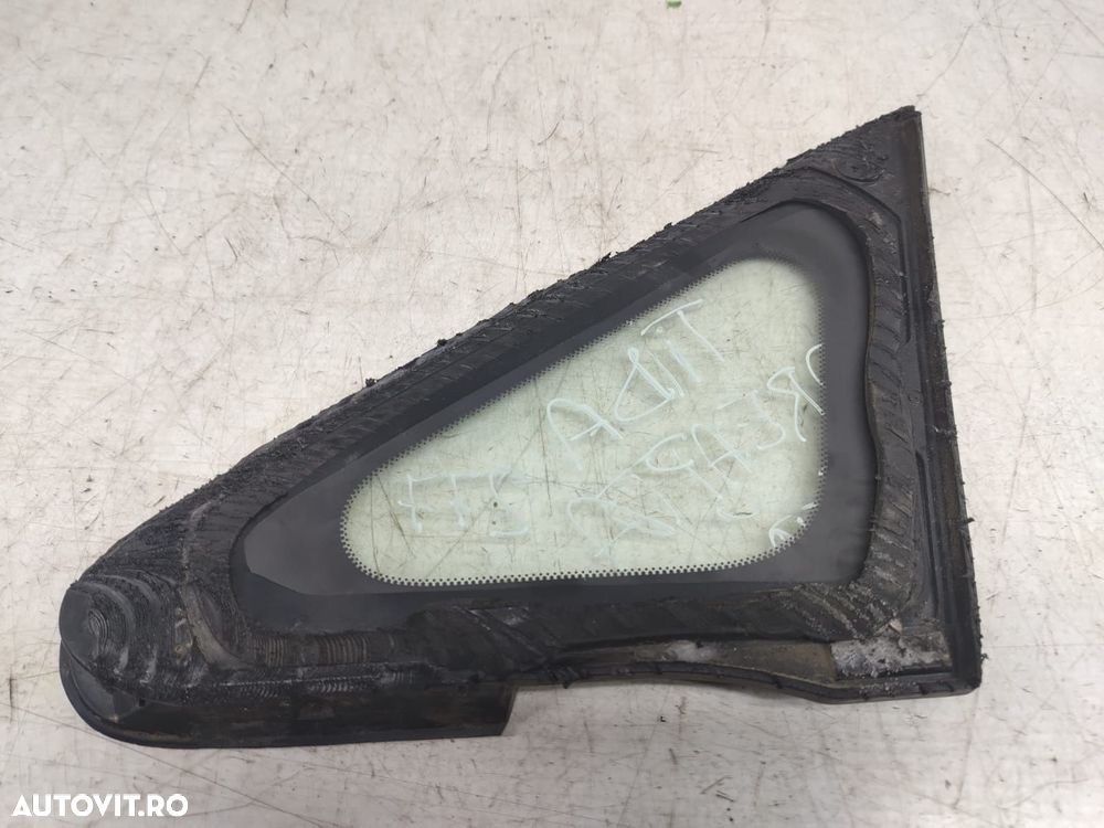 Geam fix dreapta fata Nissan Tiida C11 [2004 - 2008] - 2
