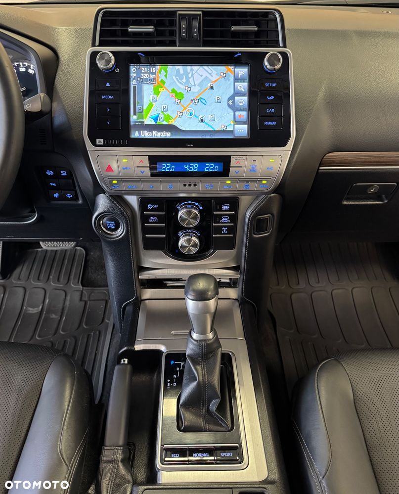 Toyota Land Cruiser LC 2.8 D-4D Invincible - 8