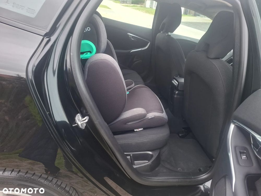 Volvo V40 D2 Kinetic - 16