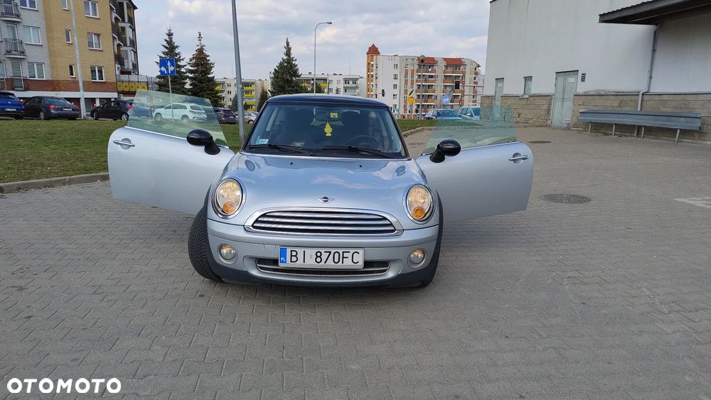 MINI Cooper Standard - 6