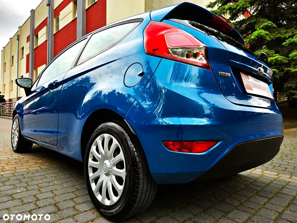 Ford Fiesta - 25