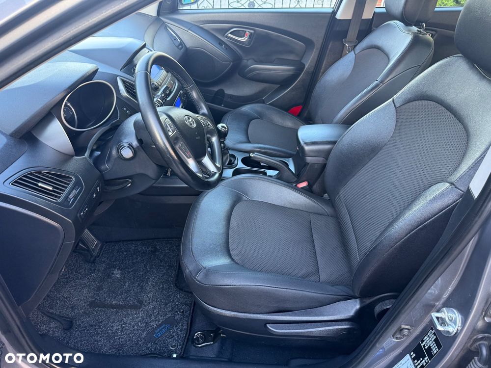 Hyundai ix35 1.7 CRDi 2WD Fifa World Cup Edition - 14